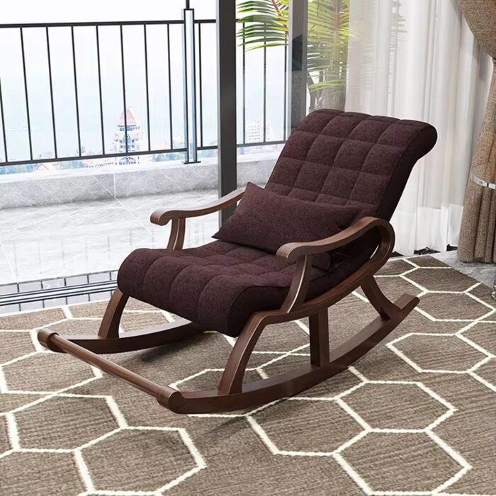 Elegance in Wood – European Swan Design Masterpiece - Image 4