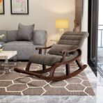 Elegance in Wood – European Swan Design Masterpiece - Image 3