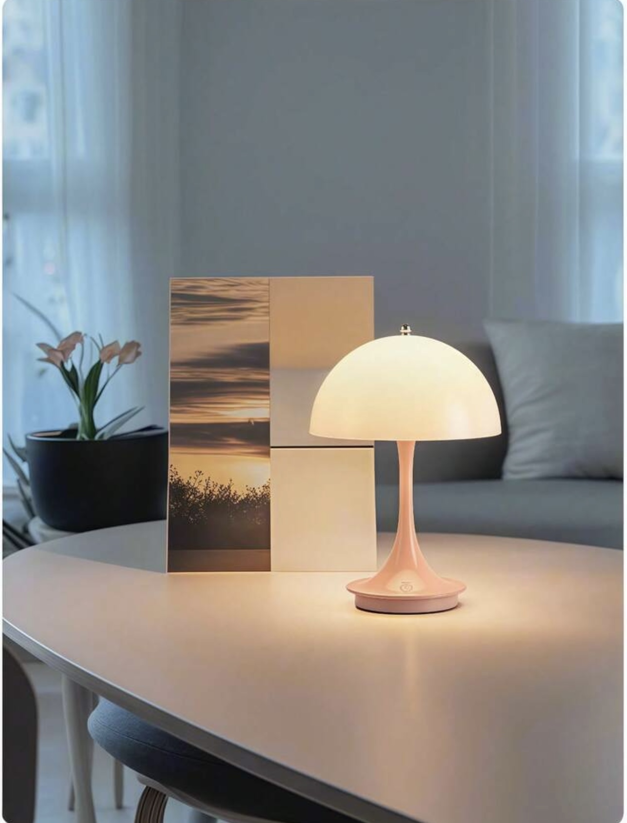 Screenshot Modern Glow Bedside Lamp - Image 1
